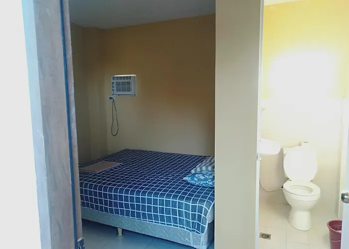Lakehouse Bed & Breakfast Badian