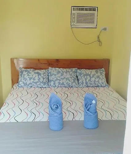 Lakehouse Bed & Breakfast Badian