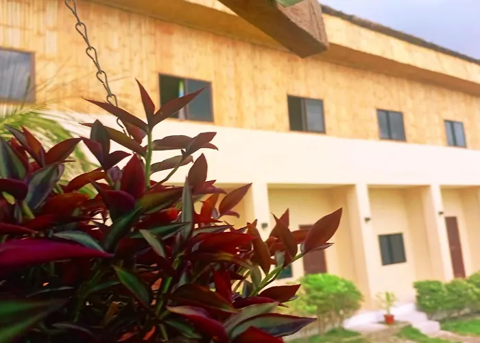 Lakehouse Bed & Breakfast Badian