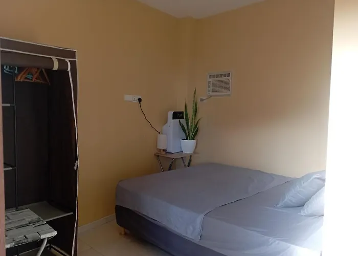 Lakehouse Bed & Breakfast